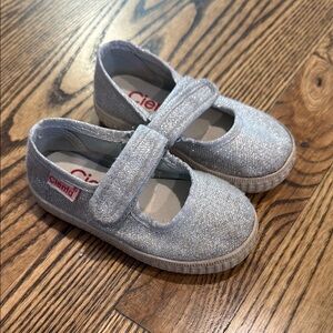 Cienta Silver Kids Shoes